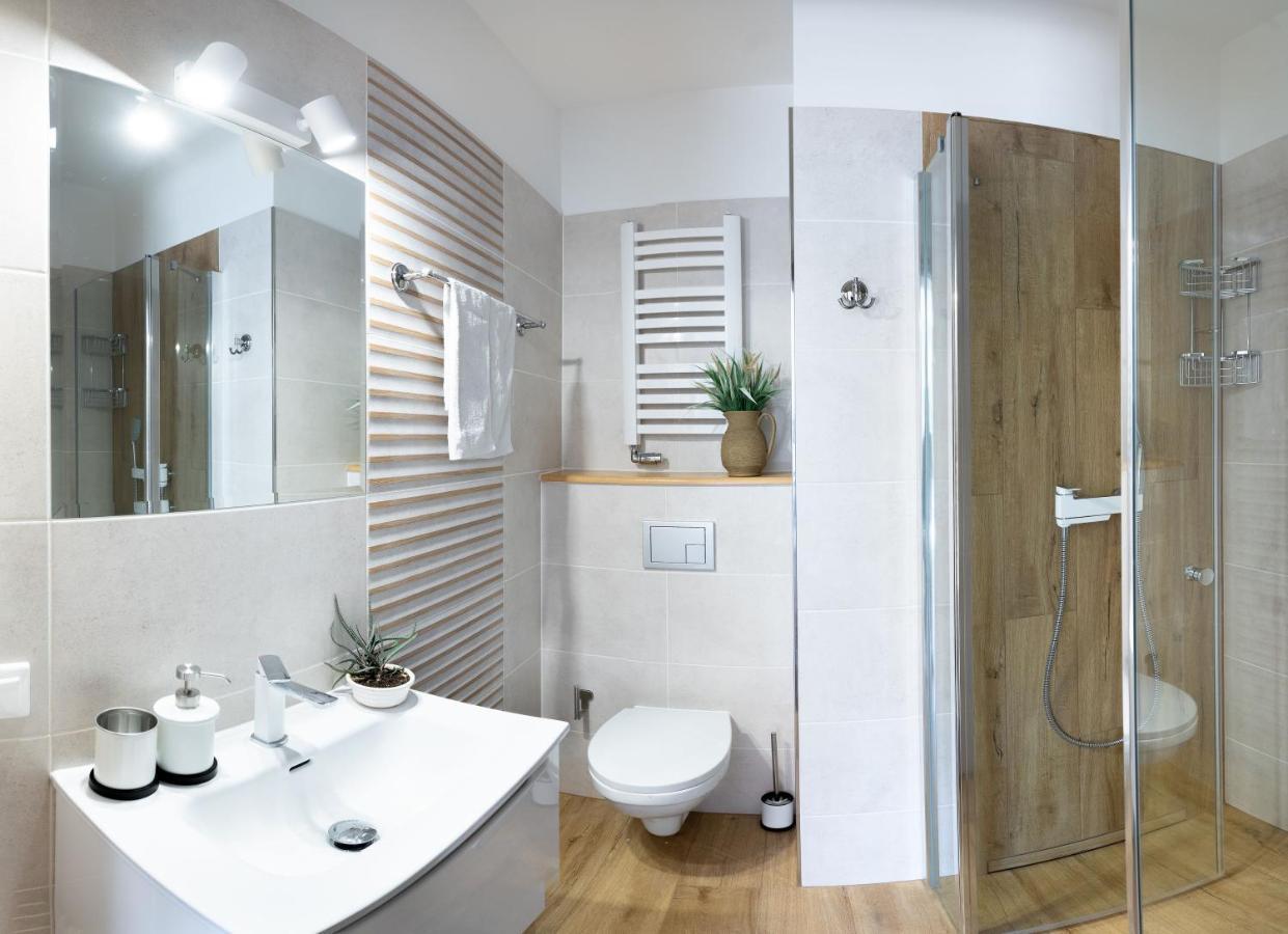 Ferienwohnung Dom Latarnika Jarosławiec Exterior foto