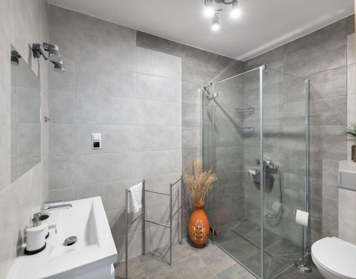 Ferienwohnung Dom Latarnika Jarosławiec Exterior foto
